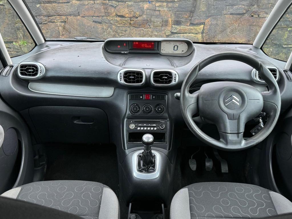 Used Citroen C3 Picasso 2010 for sale - 76160982: Photo 10