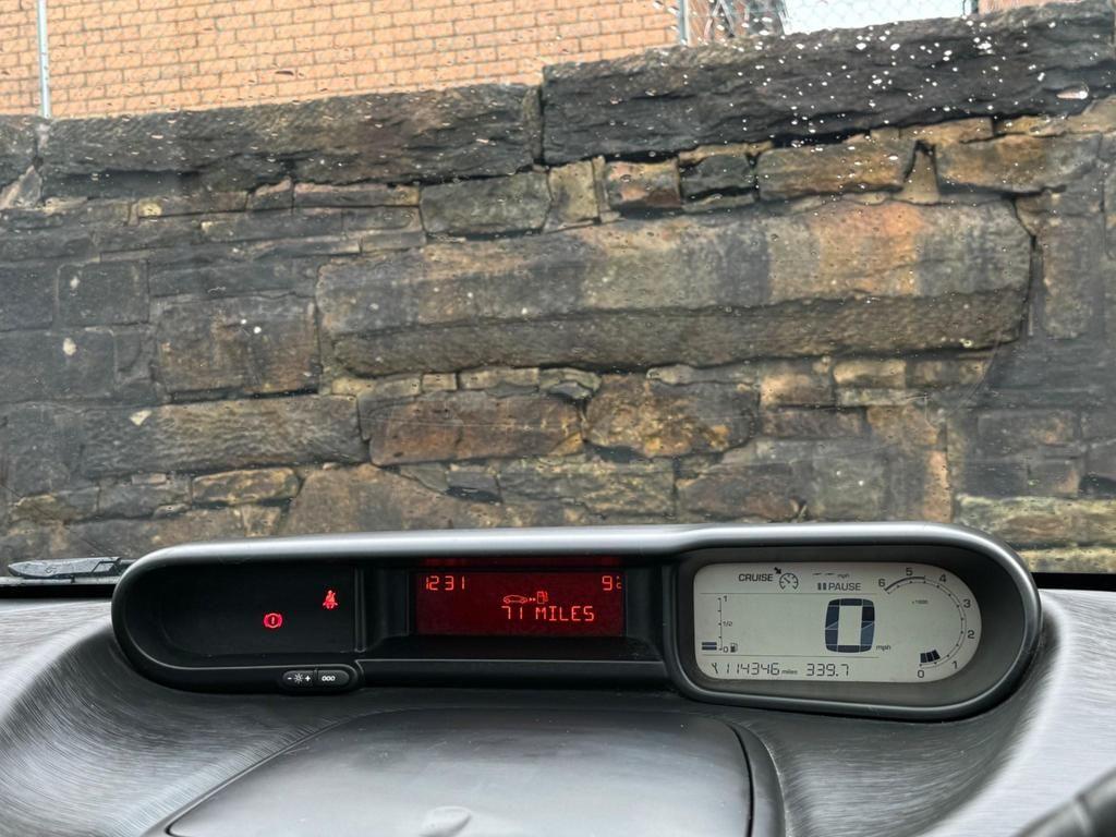 Used Citroen C3 Picasso 2010 for sale - 76160982: Photo 22