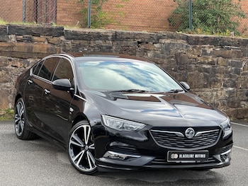 Vauxhall - Insignia