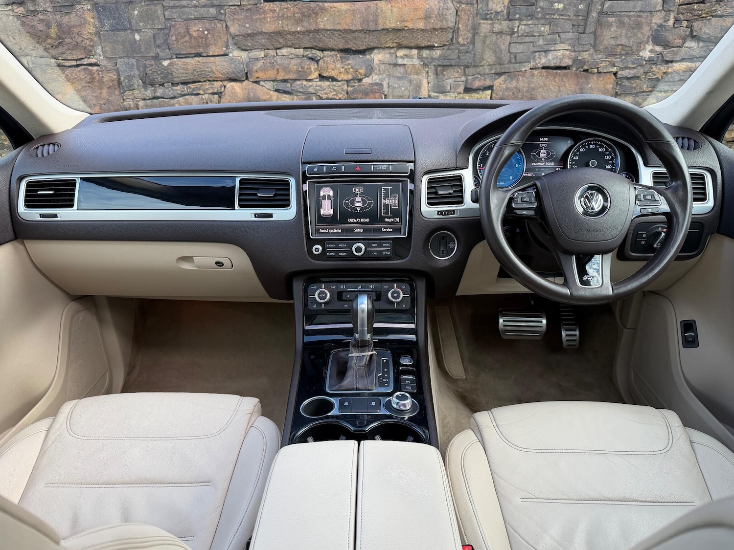 Used Volkswagen Touareg 2016 for sale - 76801961: Photo 12