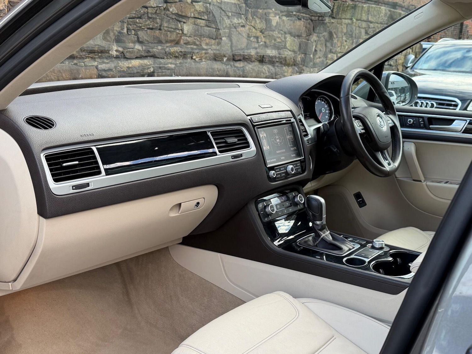 Used Volkswagen Touareg 2016 for sale - 76801961: Photo 15