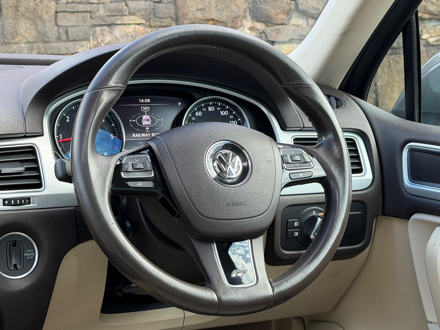 Used Volkswagen Touareg 2016 for sale - 76801961: Photo 26