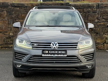 Used Volkswagen Touareg 2016 for sale - 76801961: Photo