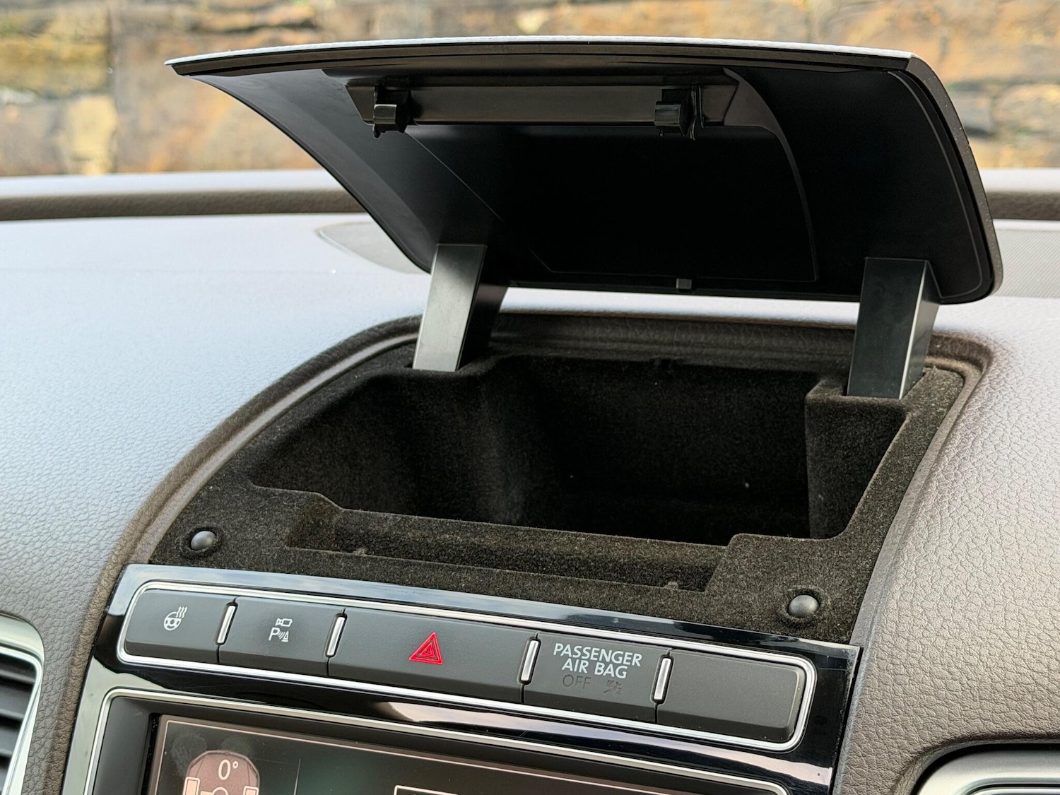 Used Volkswagen Touareg 2016 for sale - 76801961: Photo 31