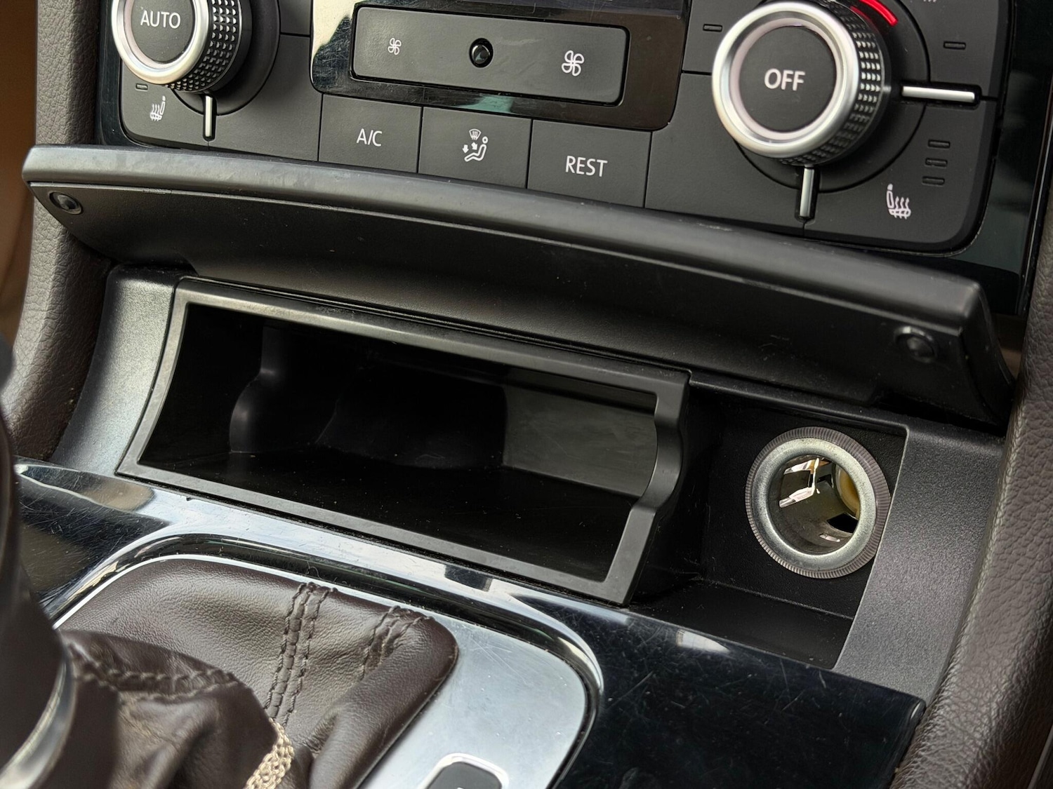 Used Volkswagen Touareg 2016 for sale - 76801961: Photo 41