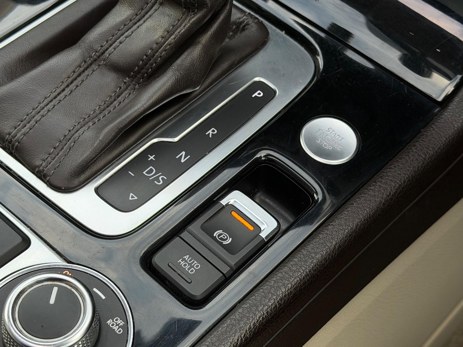 Used Volkswagen Touareg 2016 for sale - 76801961: Photo 44