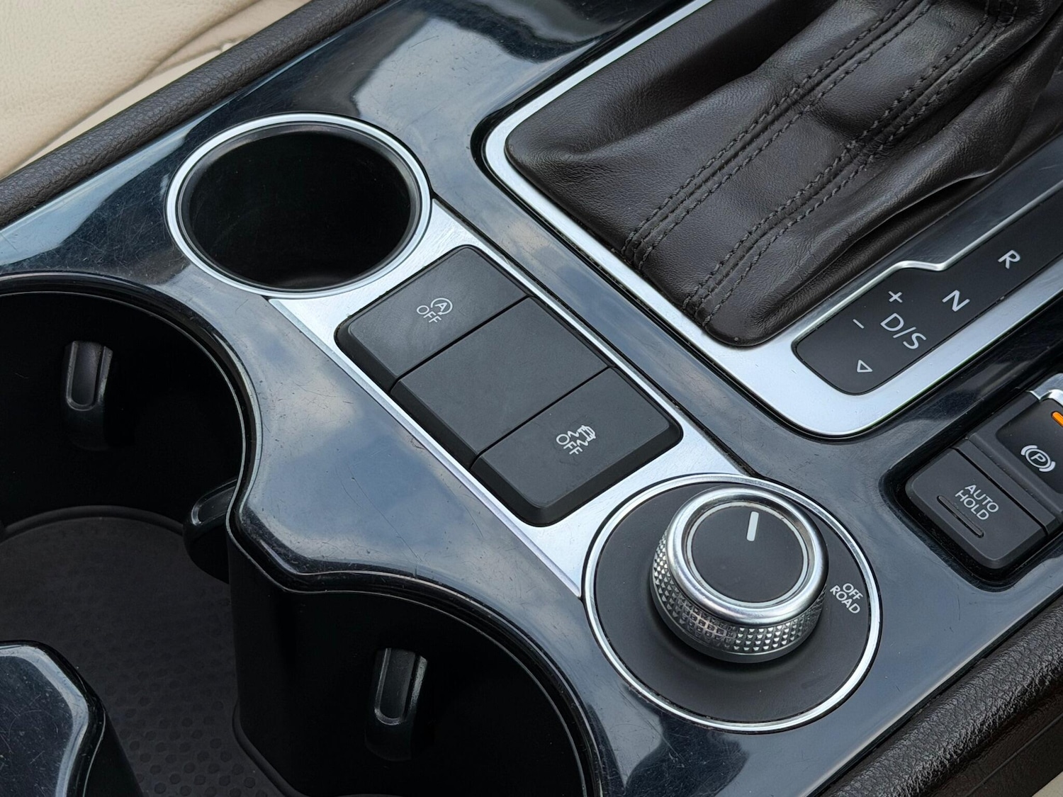 Used Volkswagen Touareg 2016 for sale - 76801961: Photo 45