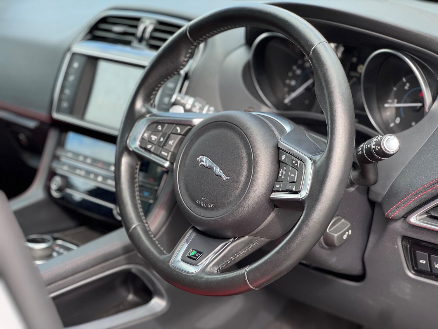 Used Jaguar F-Pace 2018 for sale - 76161005: Photo 14