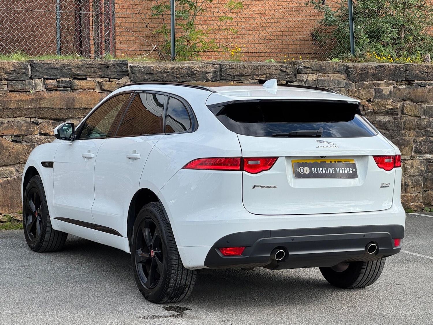 Used Jaguar F-Pace 2018 for sale - 76161005: Photo 5