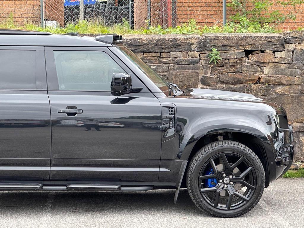Used Land Rover Defender 2022 for sale - 76161009: Photo 17