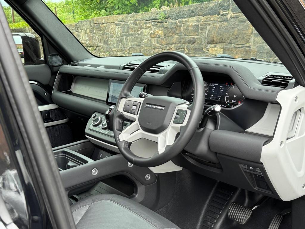 Used Land Rover Defender 2022 for sale - 76161009: Photo 22