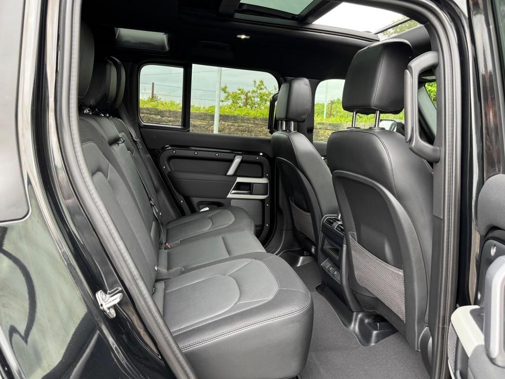 Used Land Rover Defender 2022 for sale - 76161009: Photo 30