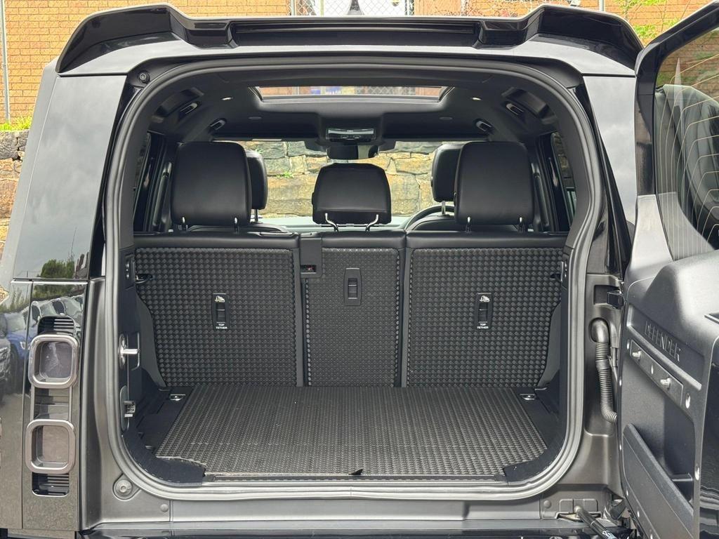 Used Land Rover Defender 2022 for sale - 76161009: Photo 34