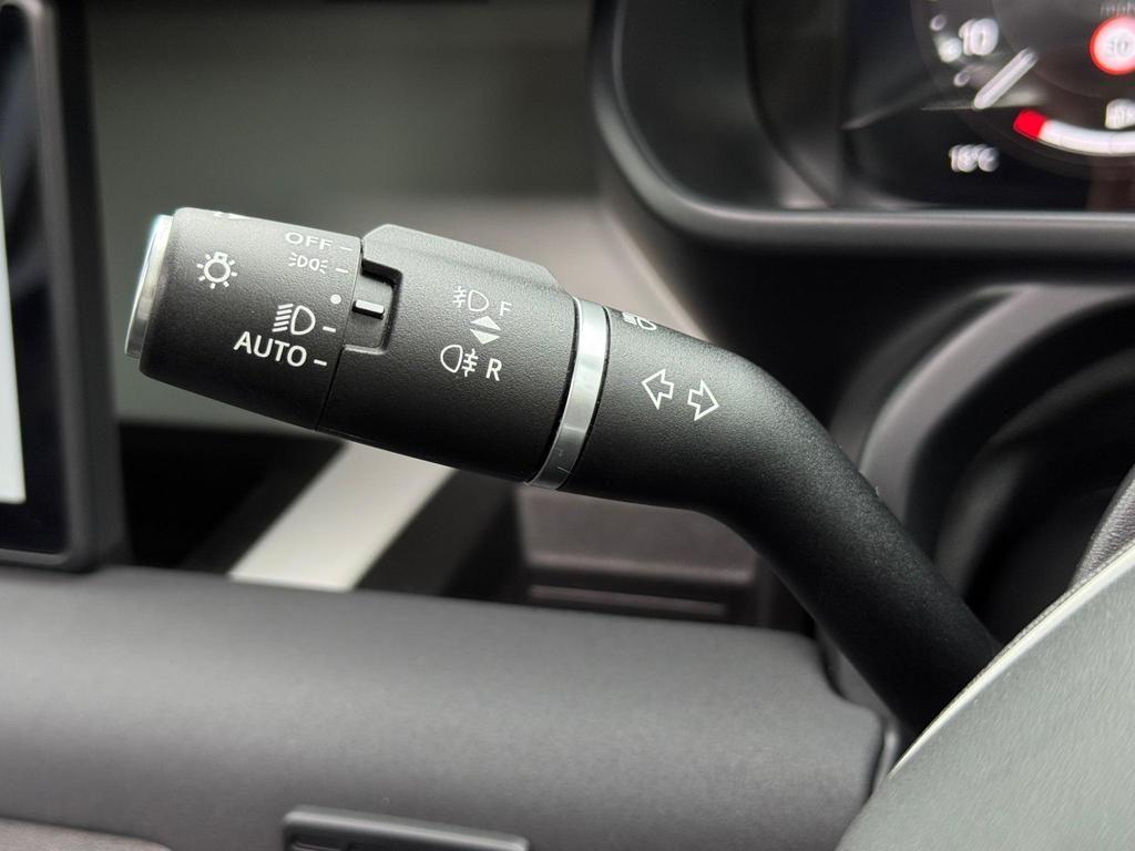Used Land Rover Defender 2022 for sale - 76161009: Photo 73