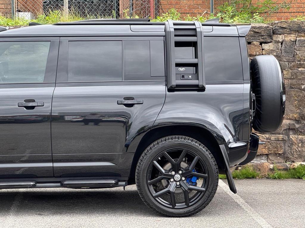 Used Land Rover Defender 2022 for sale - 76161009: Photo 9