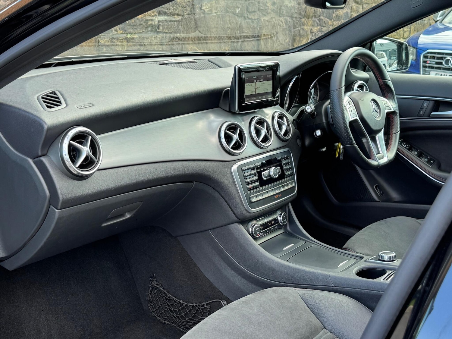 Used Mercedes-Benz GLA 2015 for sale - 76160980: Photo 15