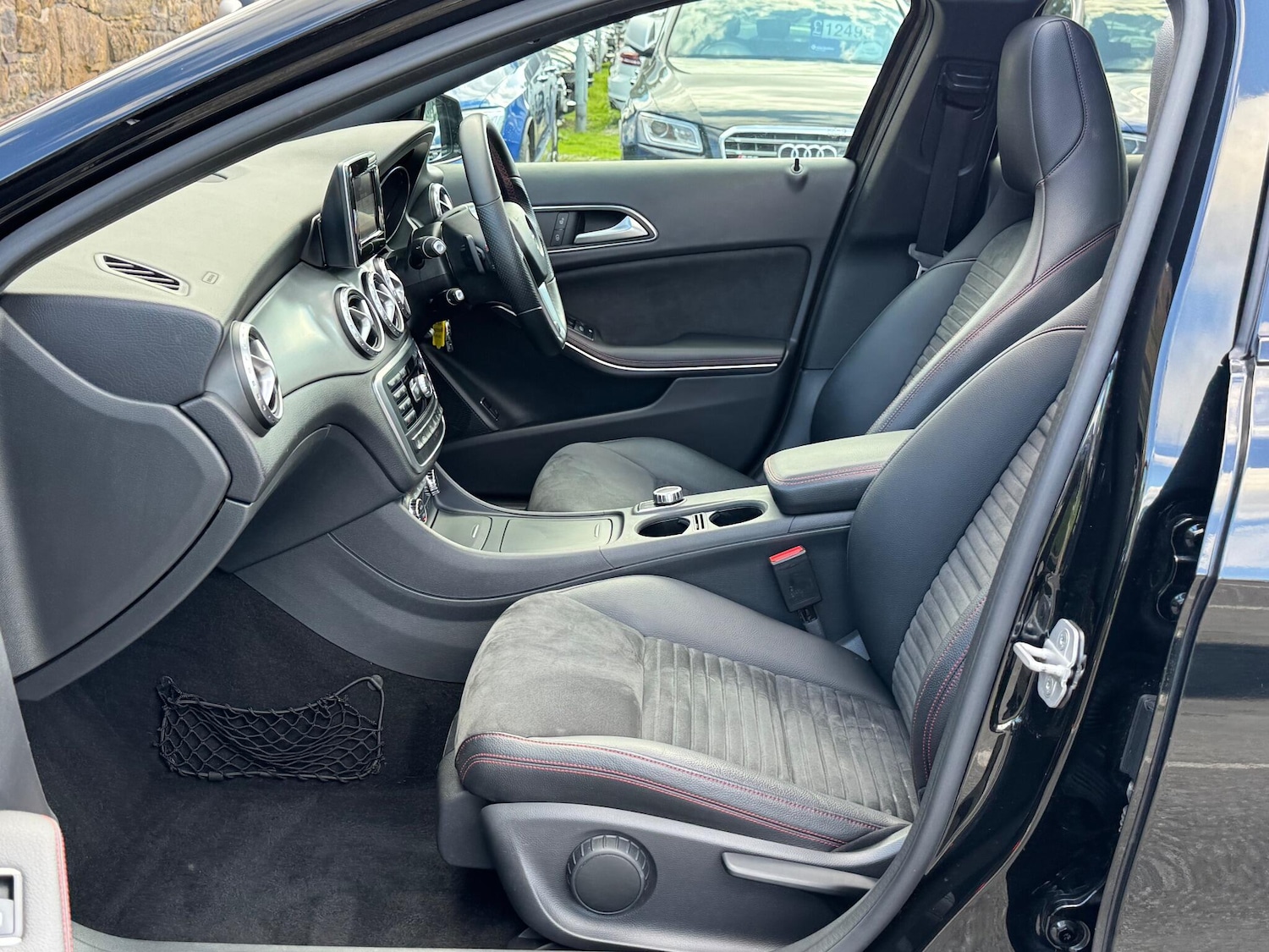 Used Mercedes-Benz GLA 2015 for sale - 76160980: Photo 17