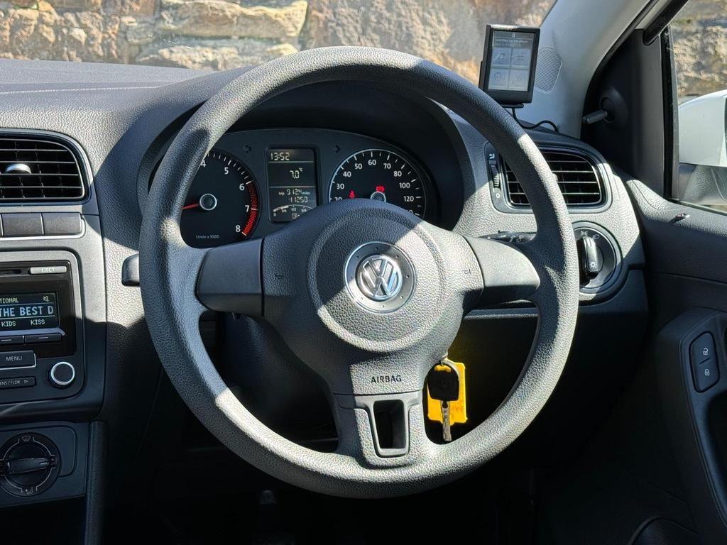 Used Volkswagen Polo 2013 for sale - 76161002: Photo 24