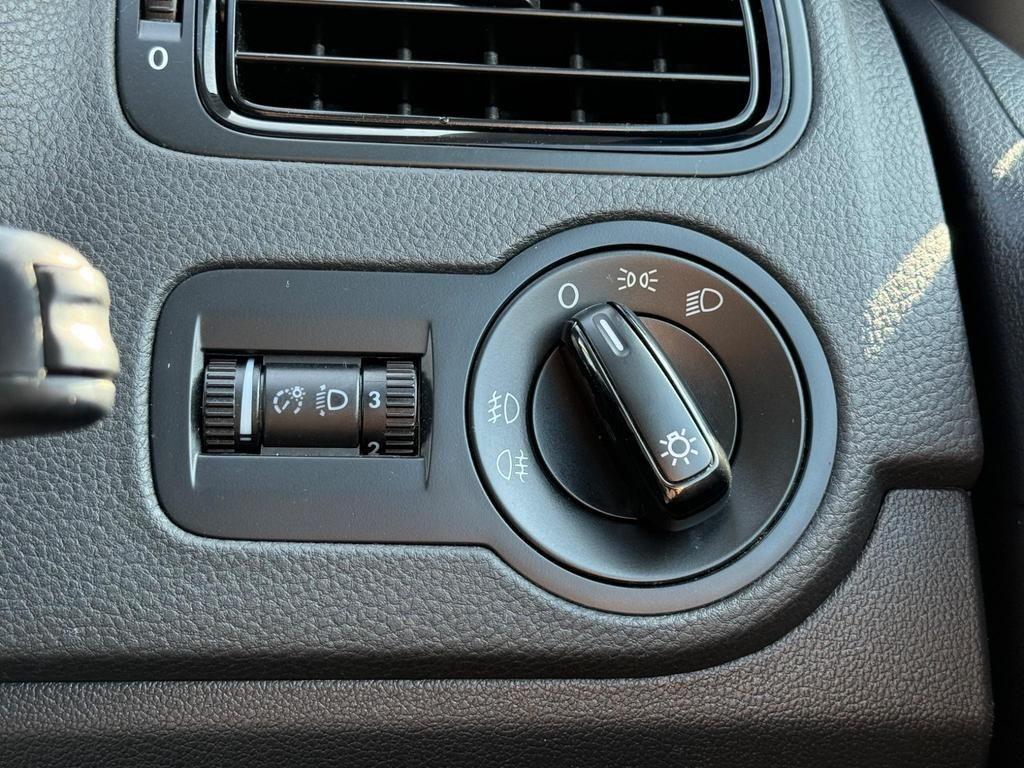 Used Volkswagen Polo 2013 for sale - 76161002: Photo 38