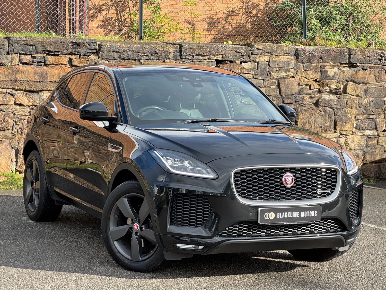 Used Jaguar E-Pace 2019 for sale - 76161153: Photo 1