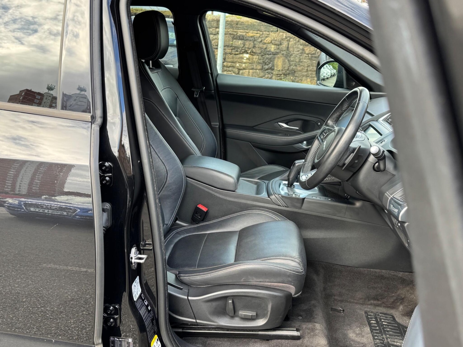 Used Jaguar E-Pace 2019 for sale - 76161153: Photo 13