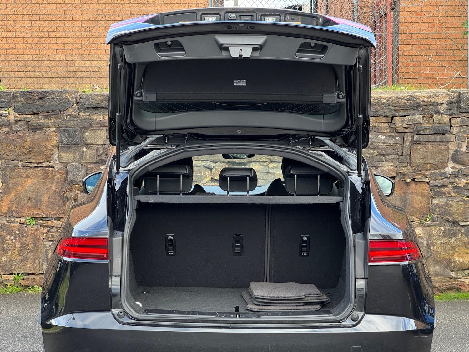Used Jaguar E-Pace 2019 for sale - 76161153: Photo 18