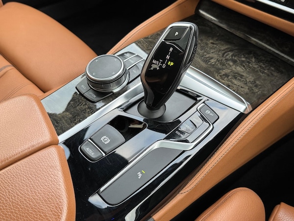 Used BMW 5 Series 2018 for sale - 76161152: Photo 43