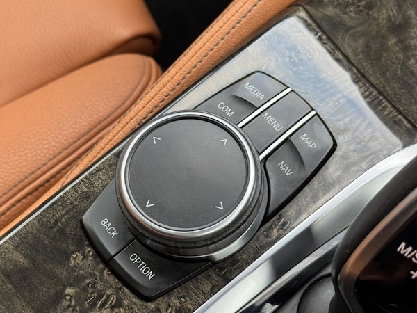 Used BMW 5 Series 2018 for sale - 76161152: Photo 46