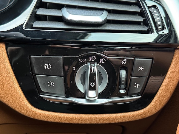 Used BMW 5 Series 2018 for sale - 76161152: Photo 51