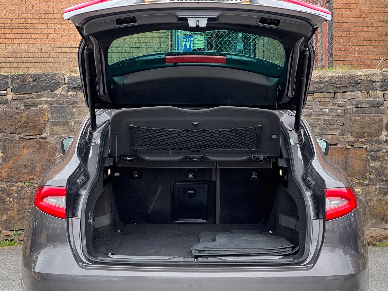 Used Maserati Levante 2017 for sale - 76161039: Photo 23