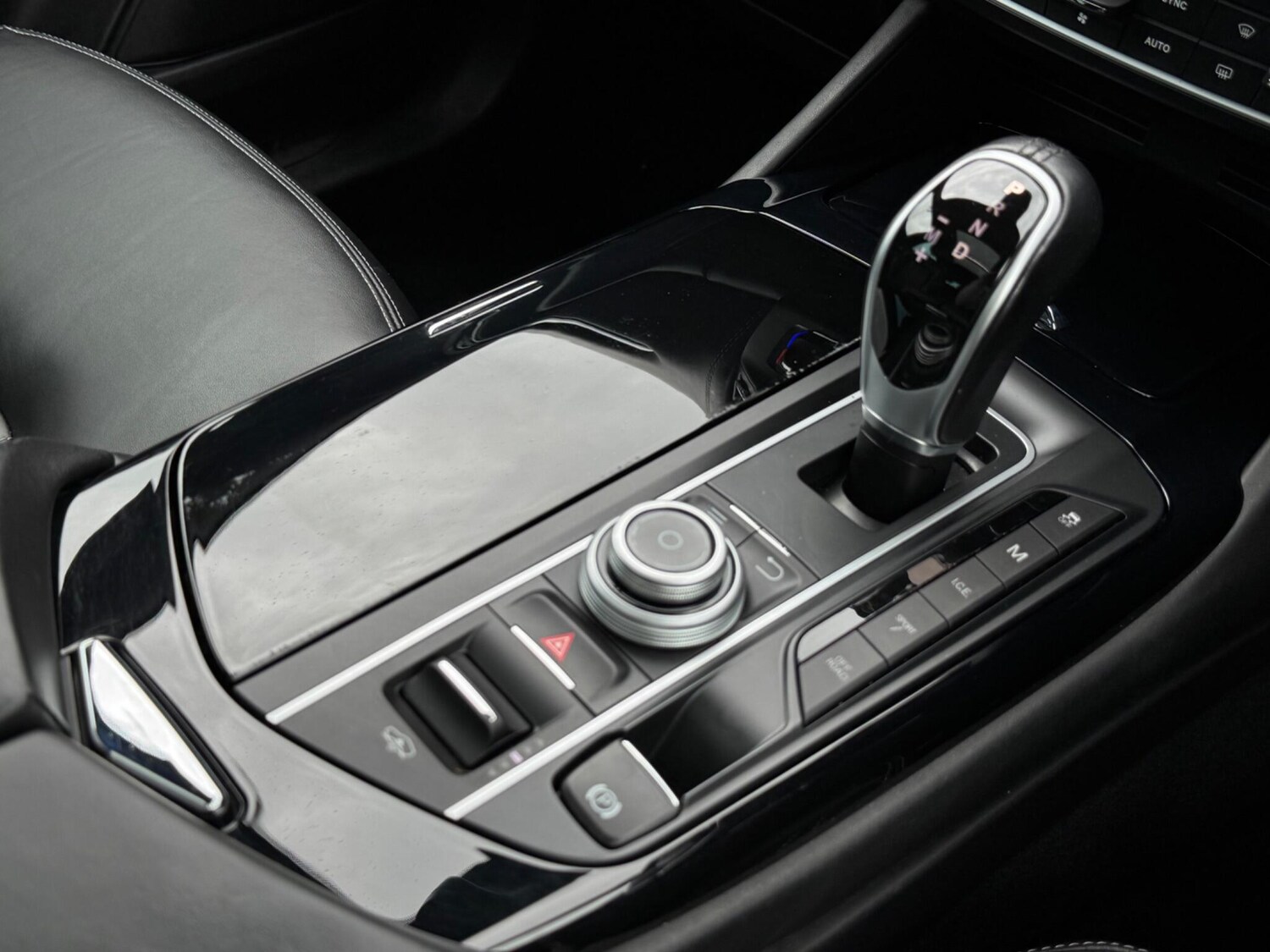 Used Maserati Levante 2017 for sale - 76161039: Photo 40