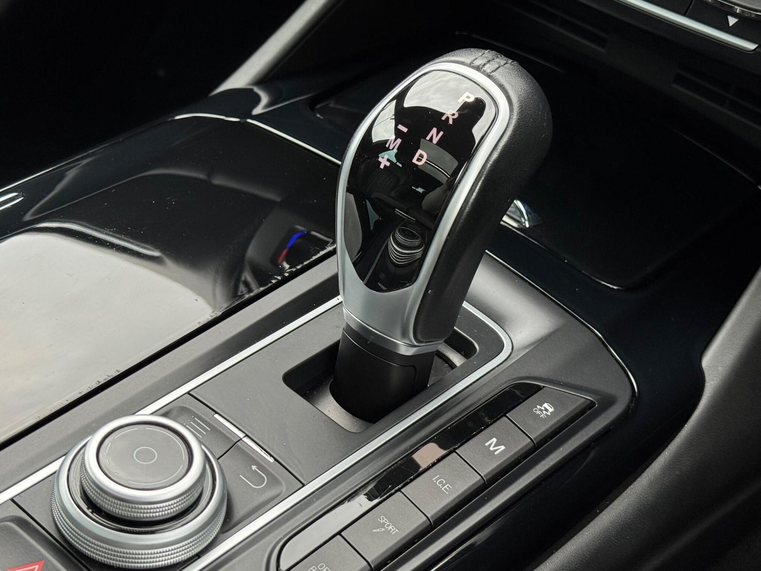 Used Maserati Levante 2017 for sale - 76161039: Photo 41