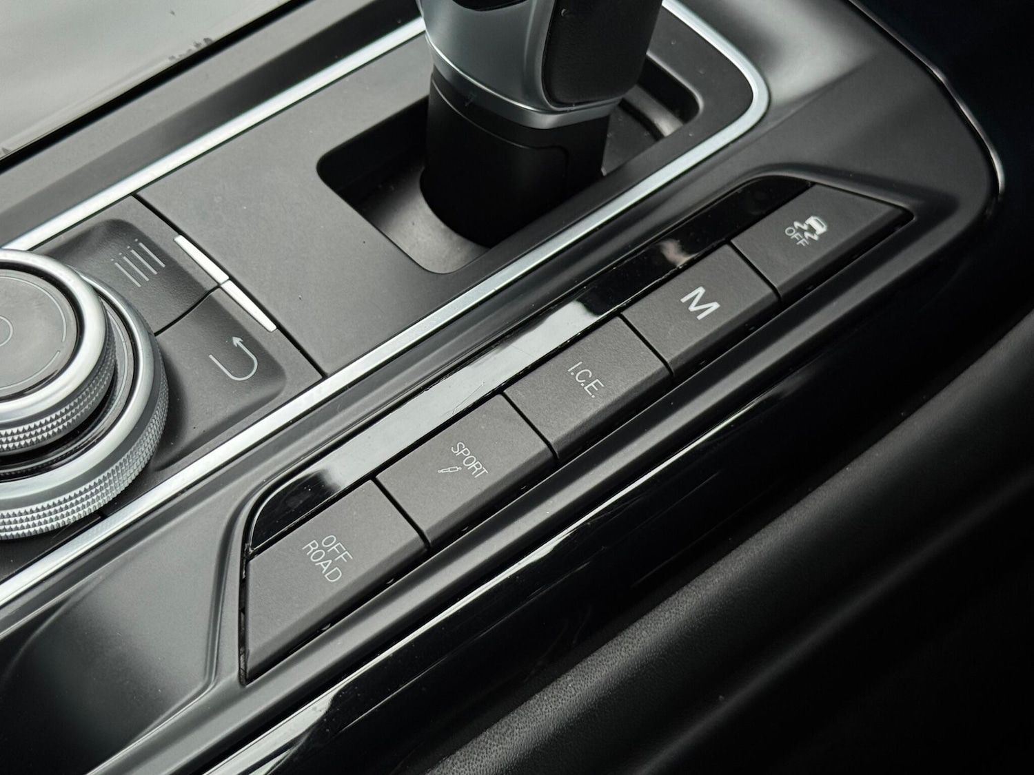 Used Maserati Levante 2017 for sale - 76161039: Photo 42