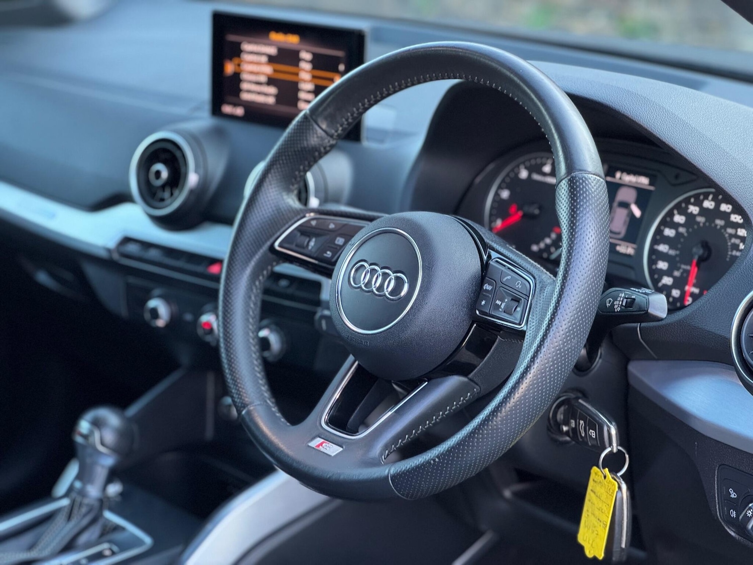 Used Audi Q2 2017 for sale - 76161094: Photo 12