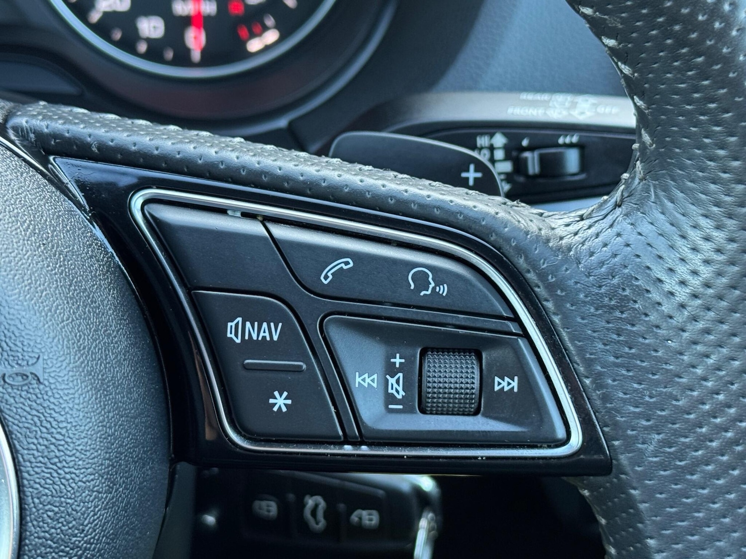 Used Audi Q2 2017 for sale - 76161094: Photo 25