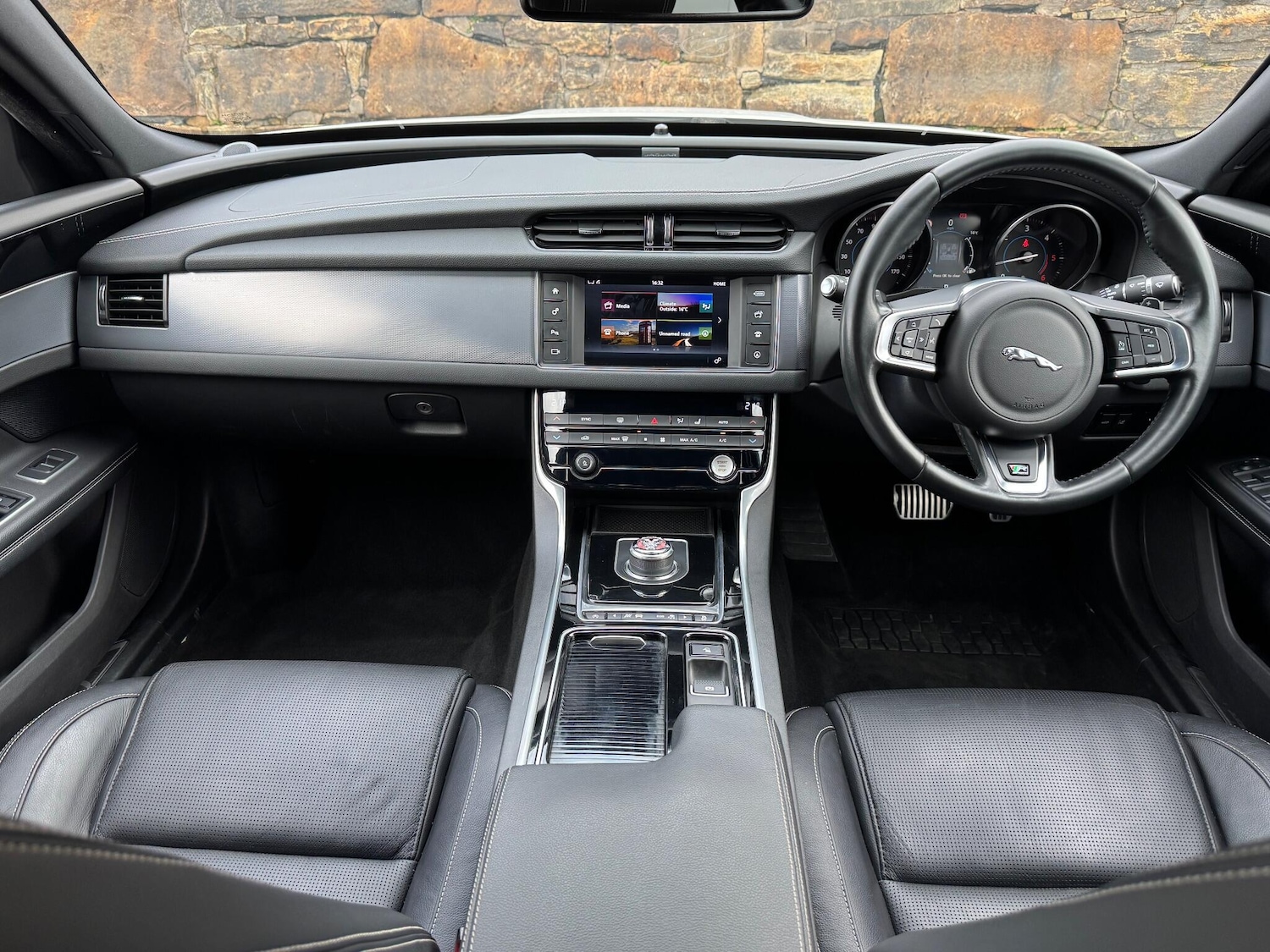 Used Jaguar XF 2016 for sale - 76160993: Photo 10