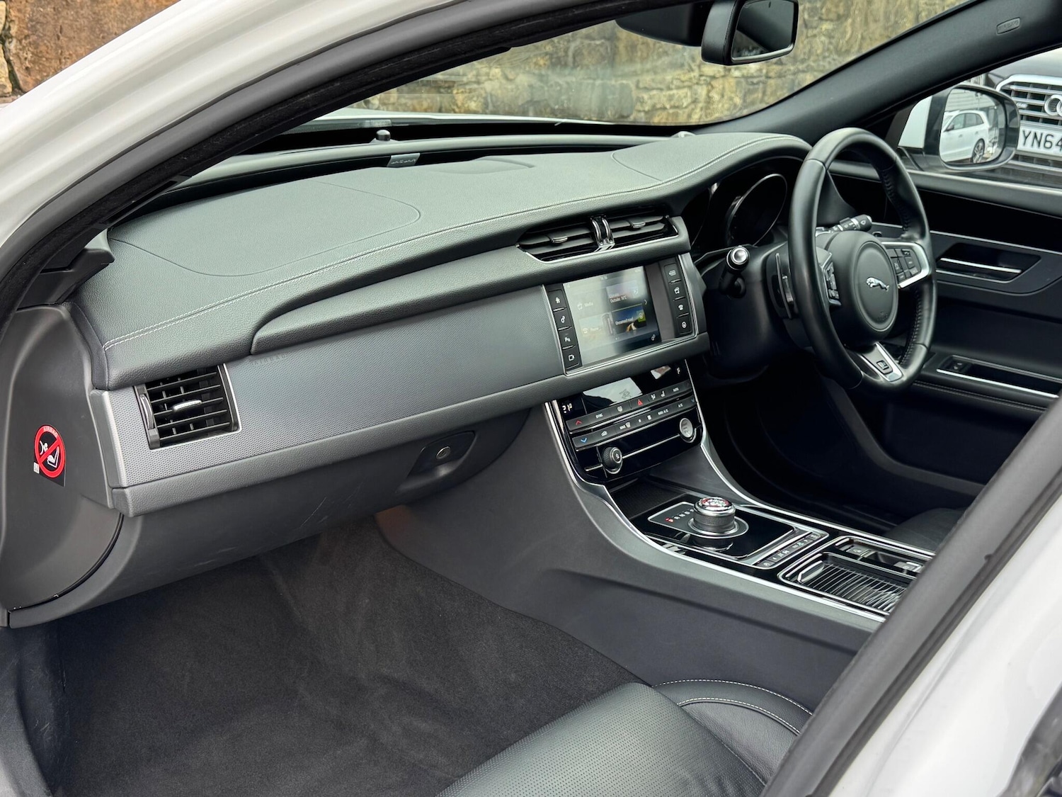 Used Jaguar XF 2016 for sale - 76160993: Photo 13