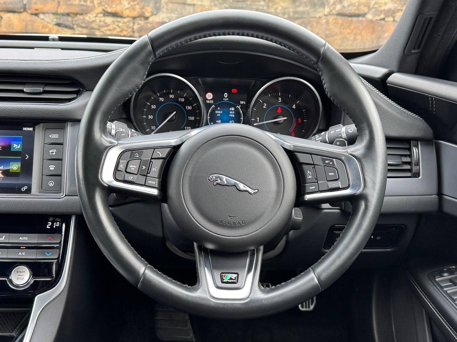 Used Jaguar XF 2016 for sale - 76160993: Photo 24