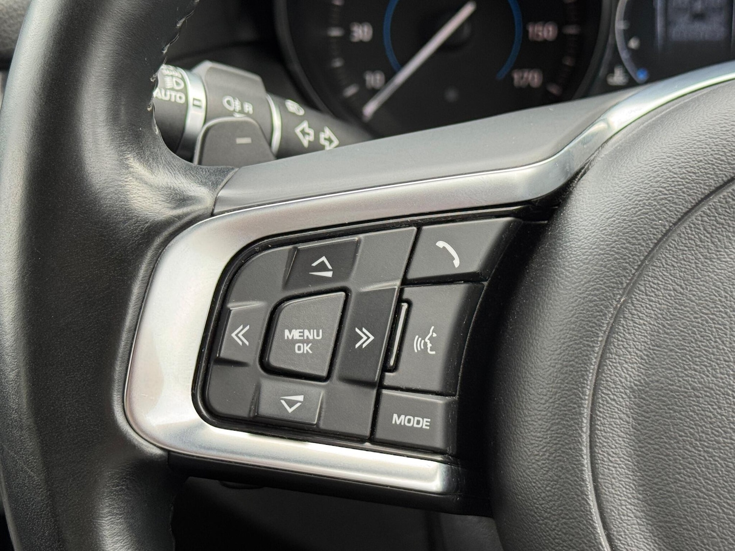 Used Jaguar XF 2016 for sale - 76160993: Photo 26