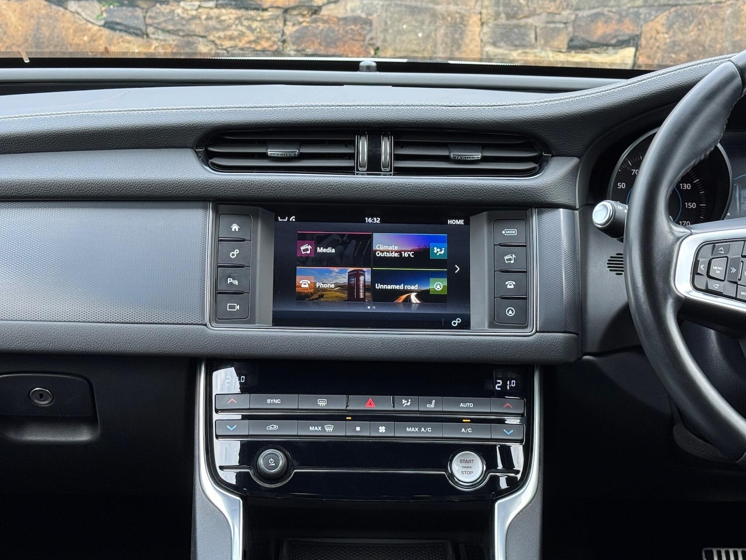 Used Jaguar XF 2016 for sale - 76160993: Photo 27