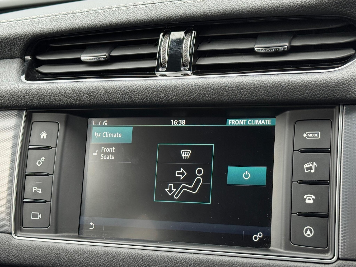 Used Jaguar XF 2016 for sale - 76160993: Photo 34