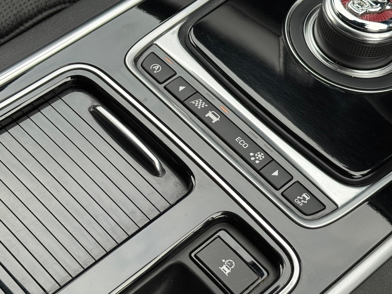 Used Jaguar XF 2016 for sale - 76160993: Photo 38