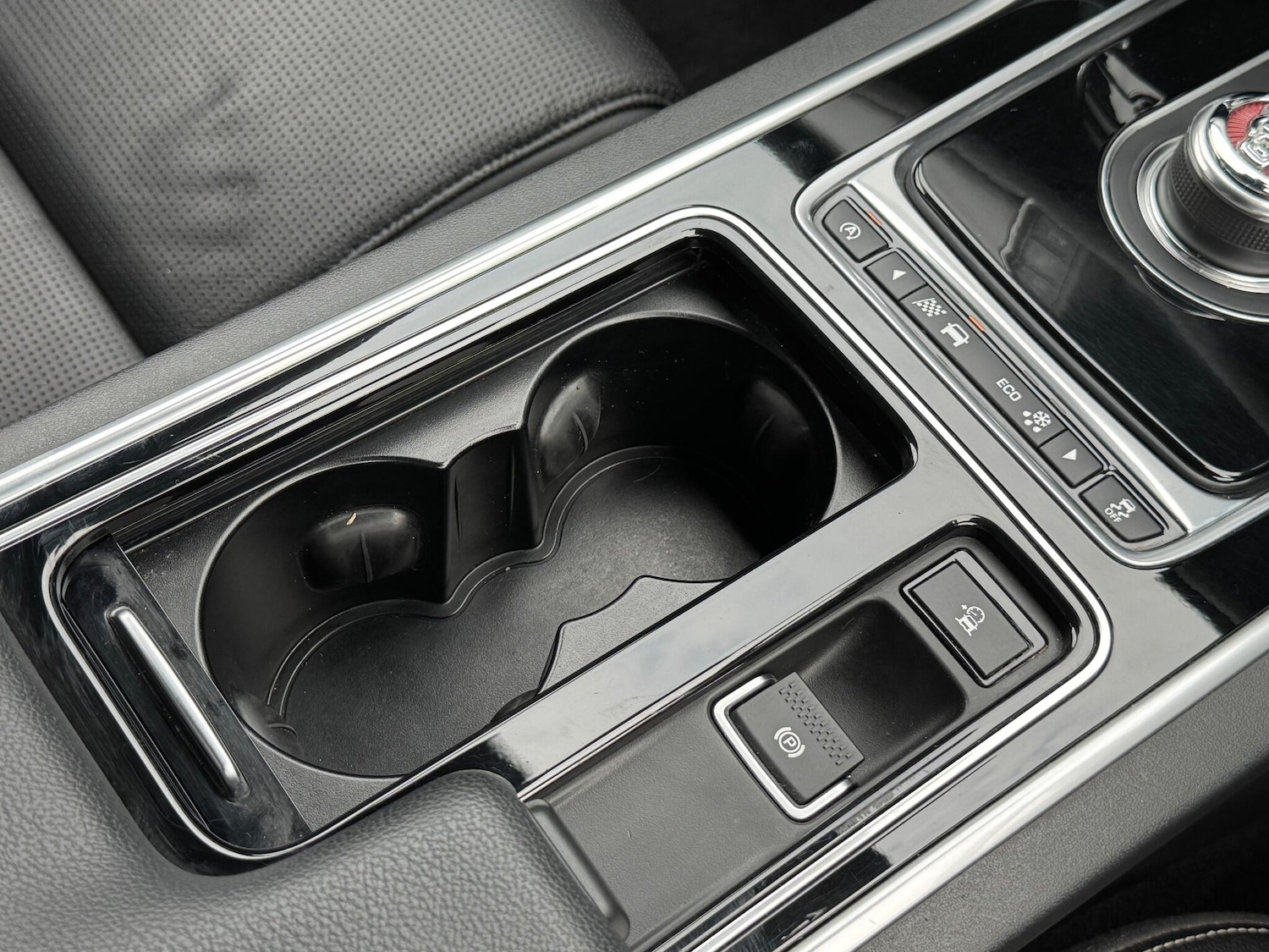 Used Jaguar XF 2016 for sale - 76160993: Photo 41