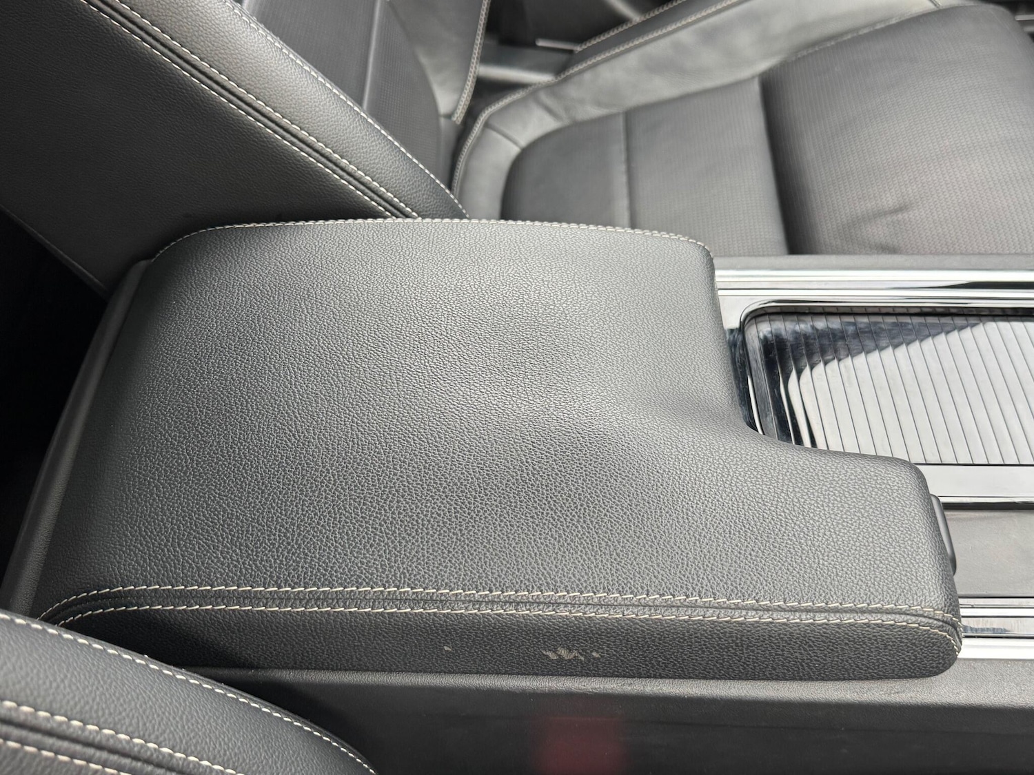 Used Jaguar XF 2016 for sale - 76160993: Photo 42