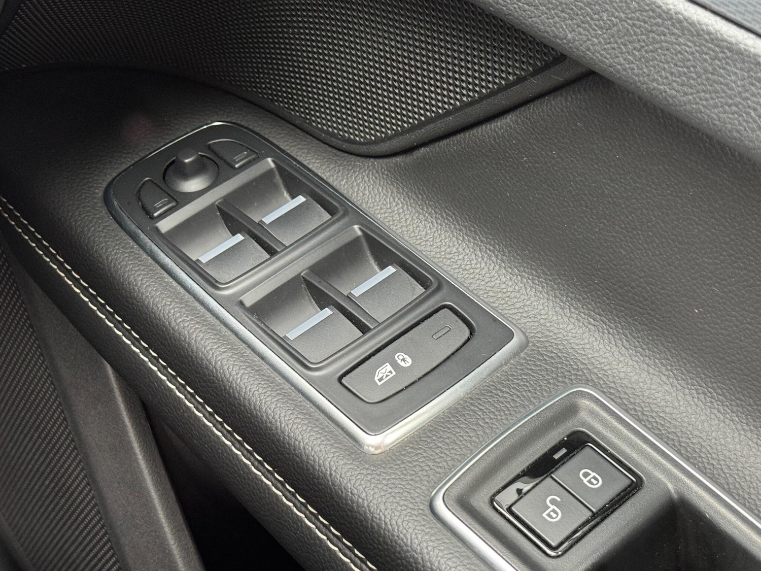 Used Jaguar XF 2016 for sale - 76160993: Photo 44