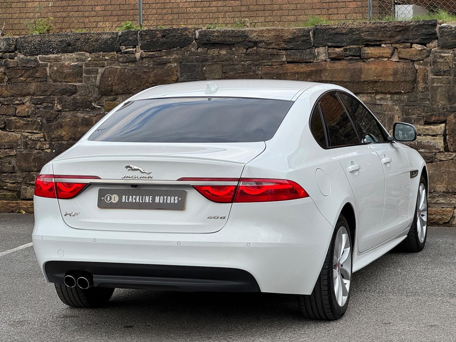Used Jaguar XF 2016 for sale - 76160993: Photo 7