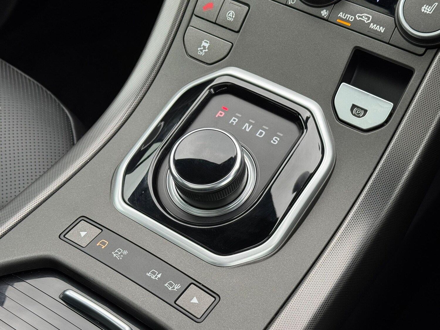 Used Land Rover Range Rover Evoque 2018 for sale - 76259142: Photo 41