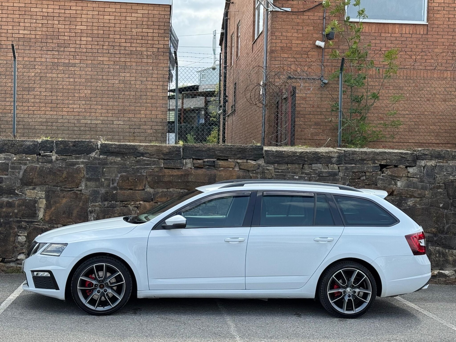 Used Skoda Octavia 2017 for sale - 76160988: Photo 4