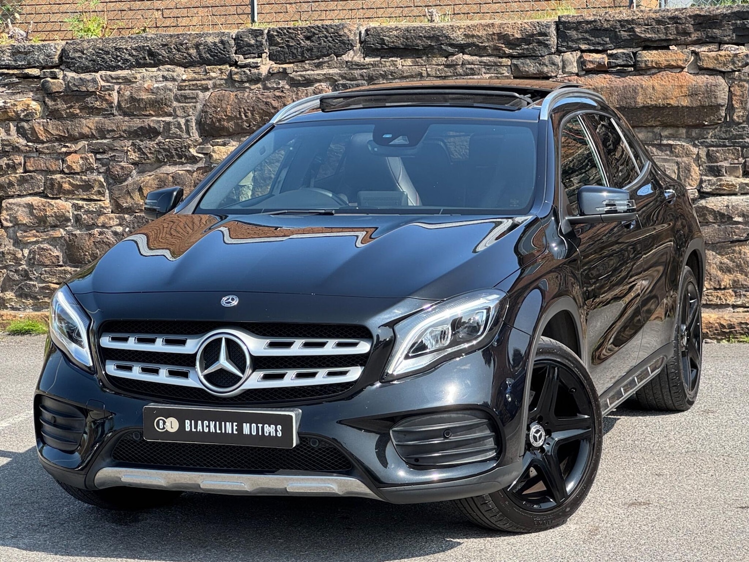 Used Mercedes-Benz GLA 2018 for sale - 76160986: Photo 3