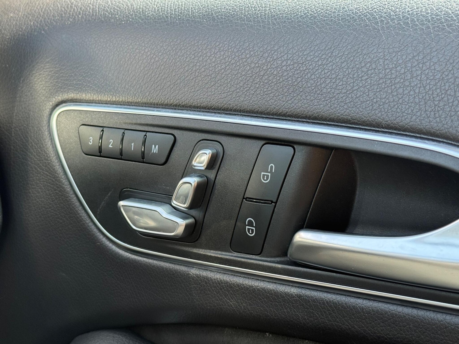 Used Mercedes-Benz GLA 2018 for sale - 76160986: Photo 46